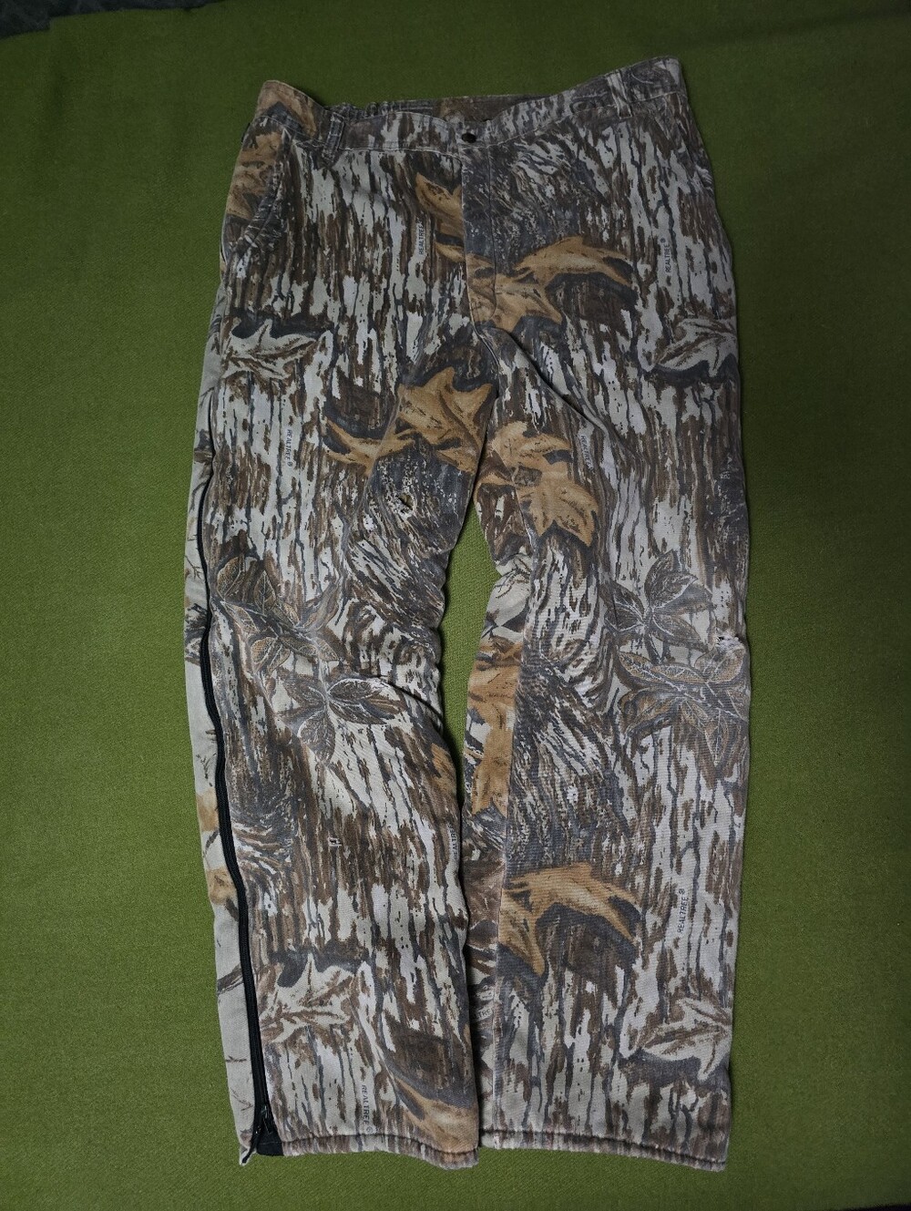 Vintage Walls Men's Camouflage Cargo Pants in Brown and Gray